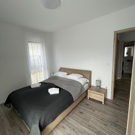 Paskom Apartmanhaz Nyergesujfalu Bagian luar foto