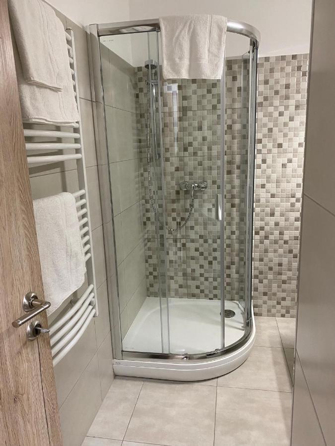 Paskom Apartmanhaz Nyergesujfalu Bagian luar foto