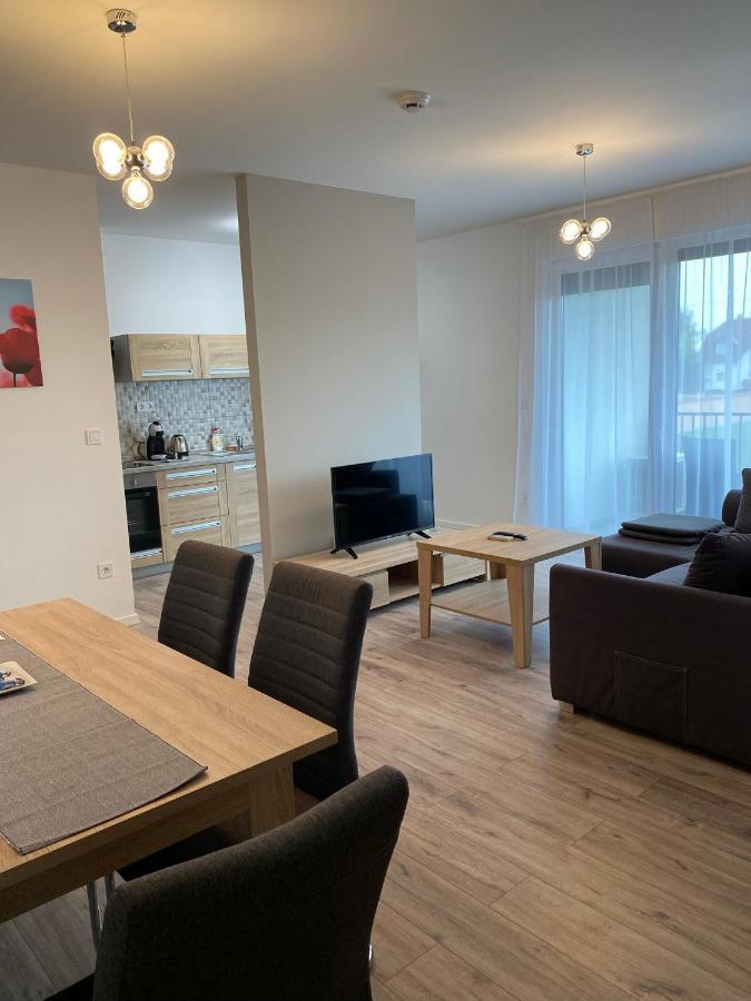 Paskom Apartmanhaz Nyergesujfalu Bagian luar foto