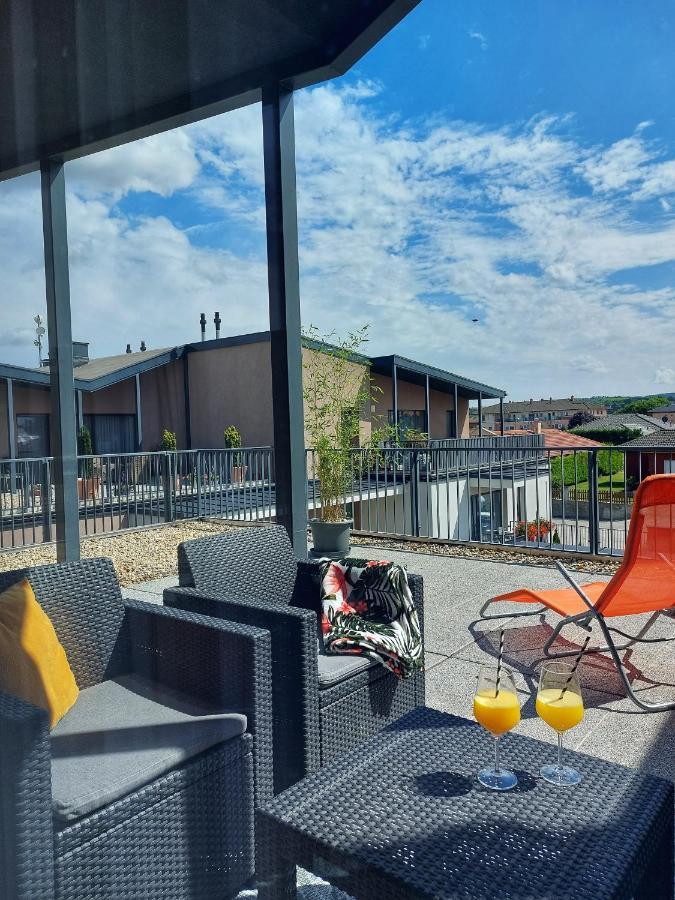 Paskom Apartmanhaz Nyergesujfalu Bagian luar foto