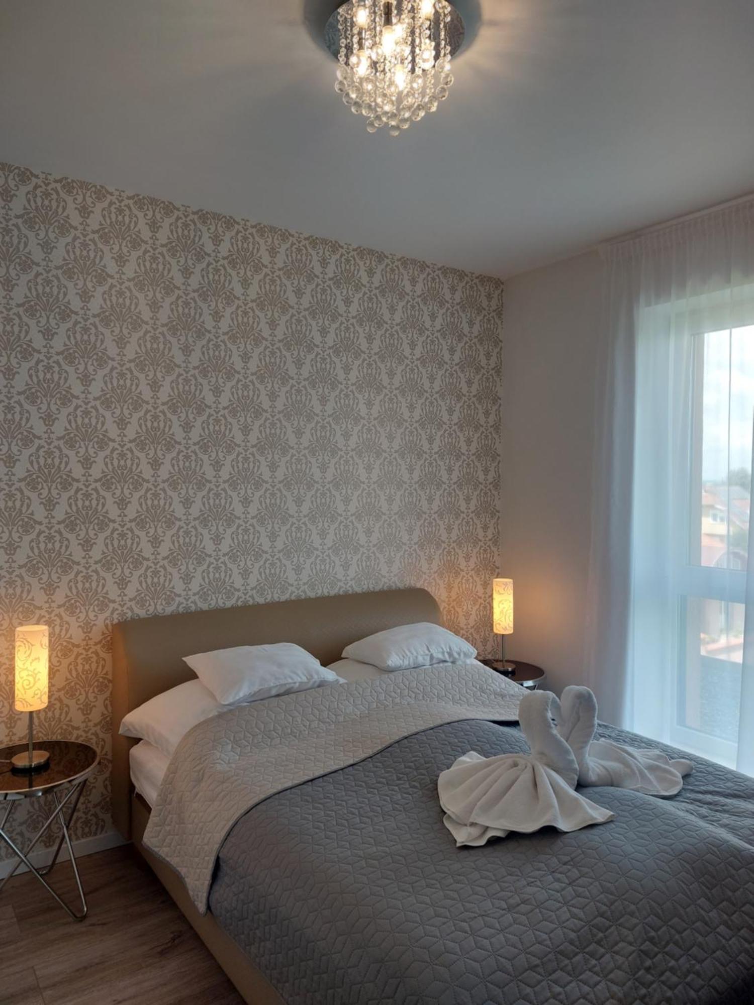 Paskom Apartmanhaz Nyergesujfalu Bagian luar foto